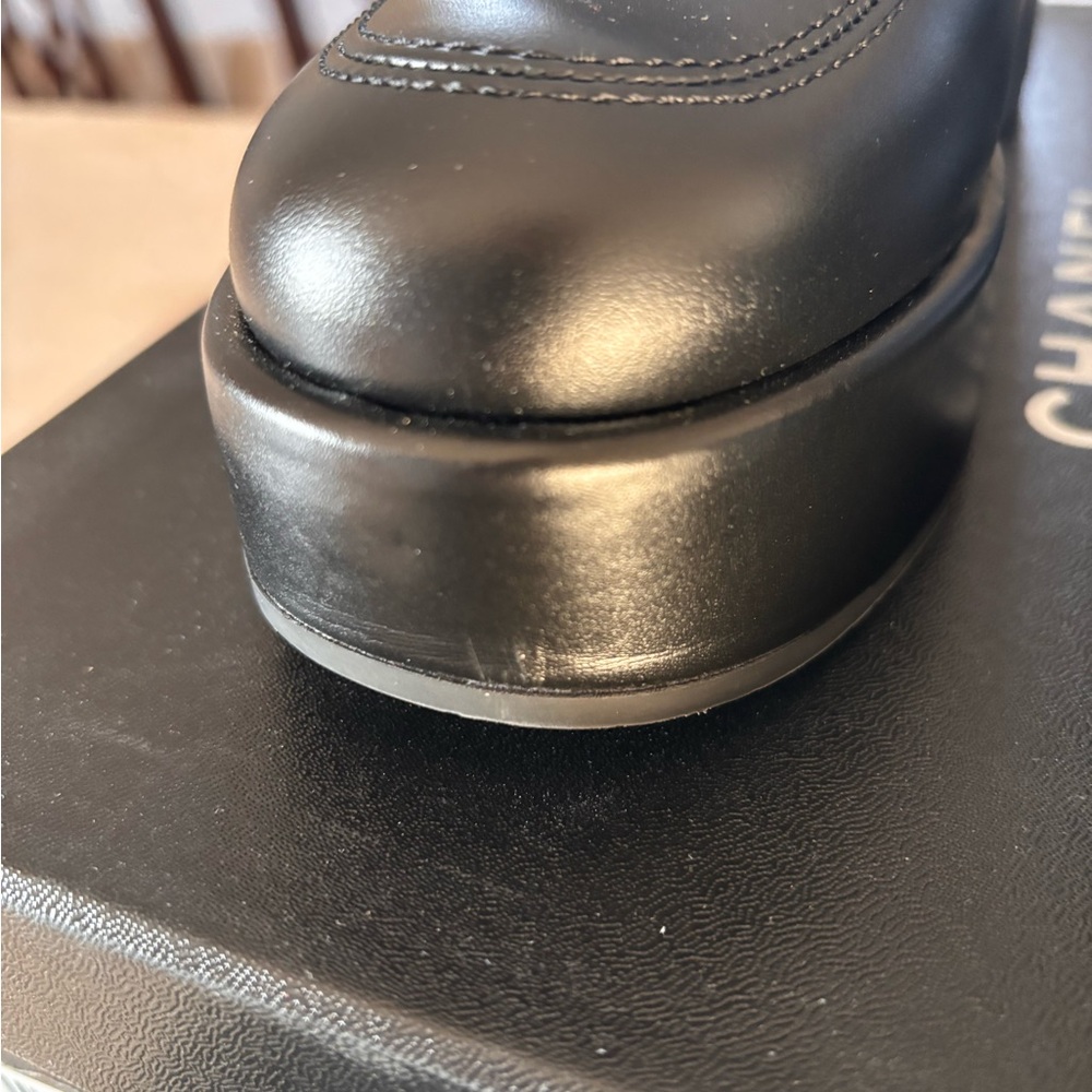 CHANEL Black Leather Men's Penny Loafers with Signature CC - Picture 2 of 6